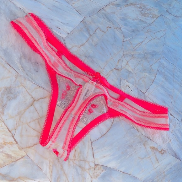 New VS DREAM ANGELS Sweetheart Strappy Thong Panty Small - Picture 8 of 12